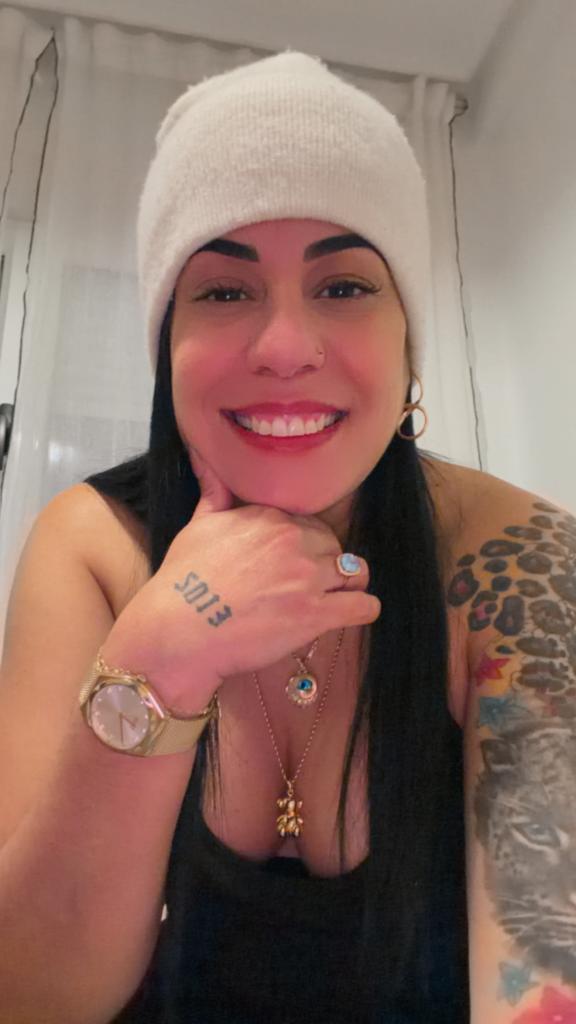 Chica busca chico en Granada: 