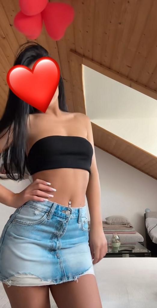 607434287: Chica busca chico en Sevilla