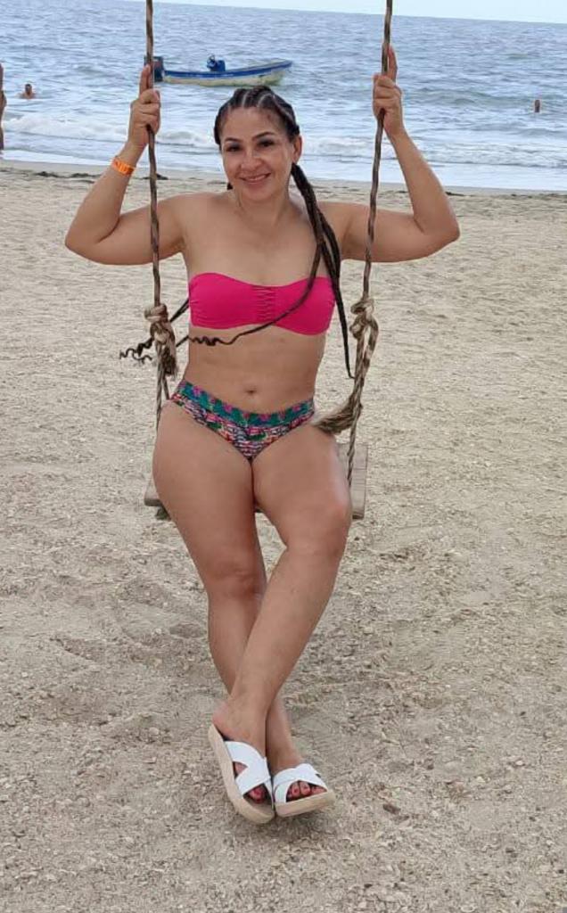 614391978: Chica busca chico en Pontevedra