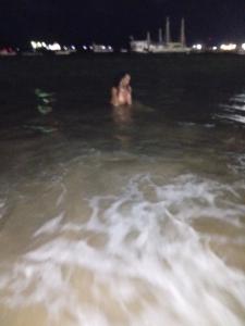 641520850: Chica busca chico en Barcelona