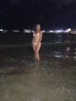 641520850: Chica busca chico en Barcelona