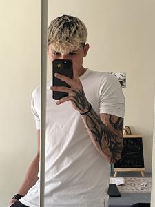 604854296: Chico busca chica en Madrid