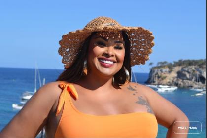 692037921: Travesti en Barcelona