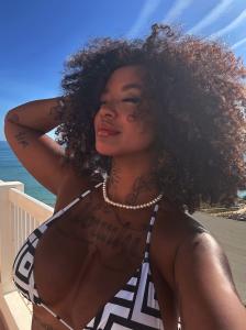 657339213: Chica busca chico en Ibiza