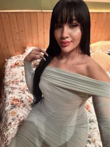 614668047: Travesti en Granada