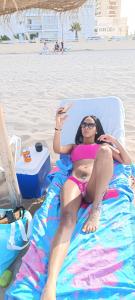 698797182: Chica busca chico en Madrid