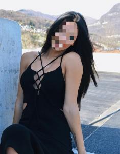 613519879: Chica busca chico en Cantabria