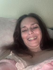 670813143: Chica busca chico en Salamanca