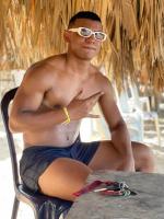 645043833: Chico busca chica en Gerona