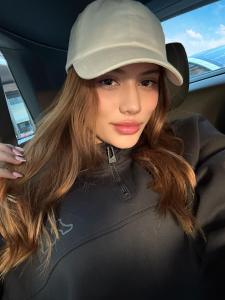 610852421: Chica busca chico en Ibiza