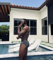 651678962: Chico busca chica en Ibiza