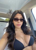 679934245: Chica busca chico en Madrid