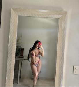 663486749: Chica busca chico en Cádiz