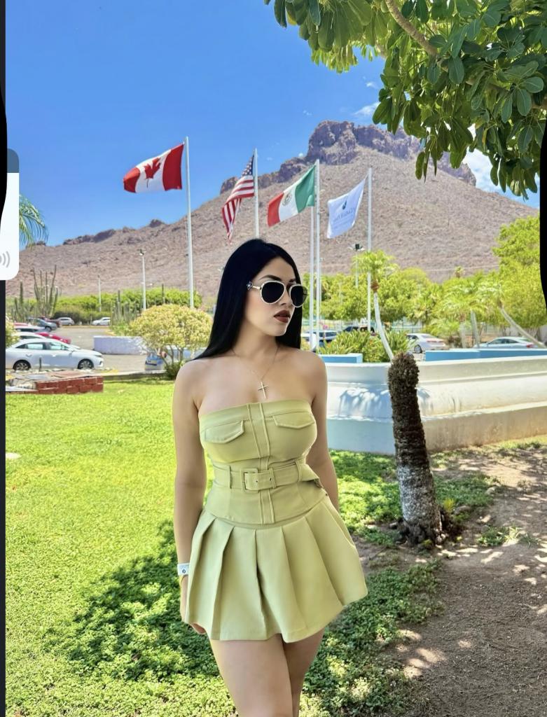 663486749: Chica busca chico en Cádiz