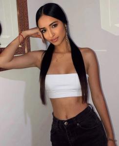 Chica busca chico en Ibiza: Chica busca chico