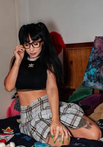 655882183: Chica busca chico en Madrid