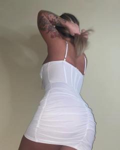 613447207: Chica busca chico en La Coruña