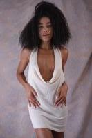 656865839: Chica busca chico en Navarra