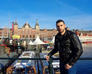 633380051: Chico busca chica en Orense