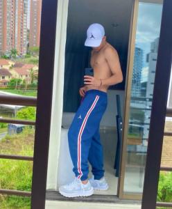 610842268: Chico busca chica en León