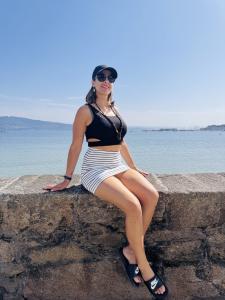 697696775: Chica busca chico en Orense