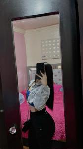 642417334: Chica busca chico en Sevilla