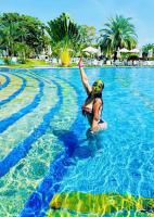 663176582: Chica busca chico en Madrid