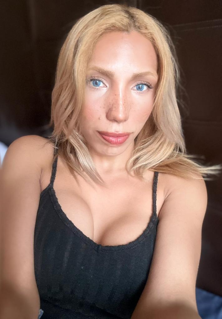 648571287: Travesti en Barcelona