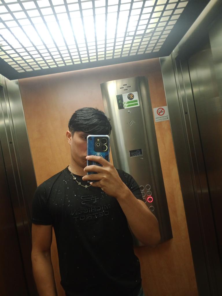 Chico busca chica en Barcelona: 