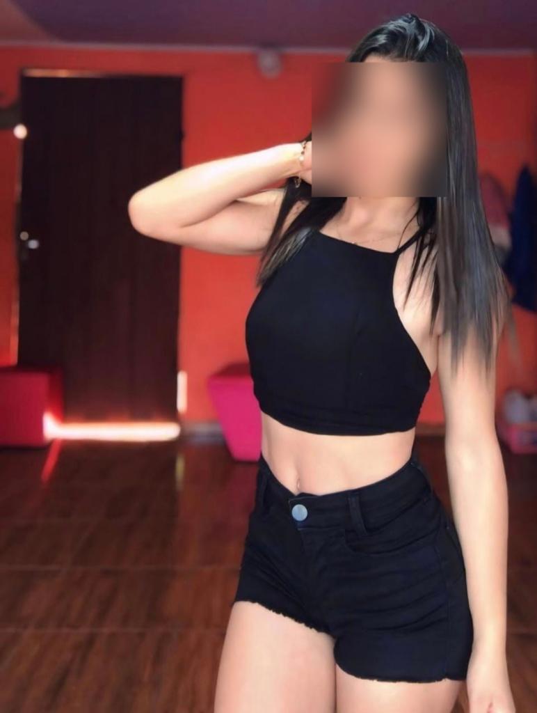 604296151: Chica busca chico en Gerona