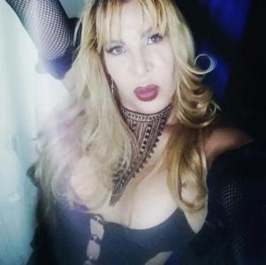 673528676: Transexual en Gerona
