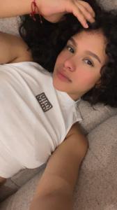 643347408: Chica busca chico en Murcia