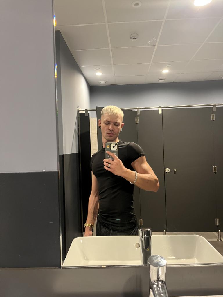 Chico busca chica en Albacete: 