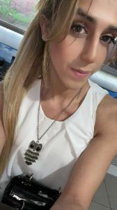 613840770: Transexual en León