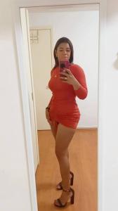 605593071: Chica busca chico en Barcelona