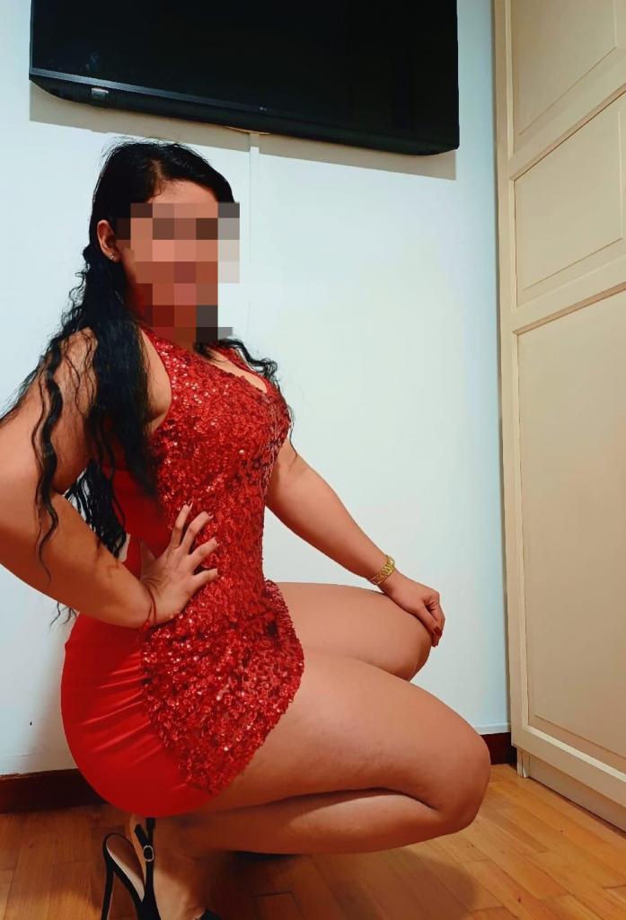 614634381: Chica busca chico en La Coruña