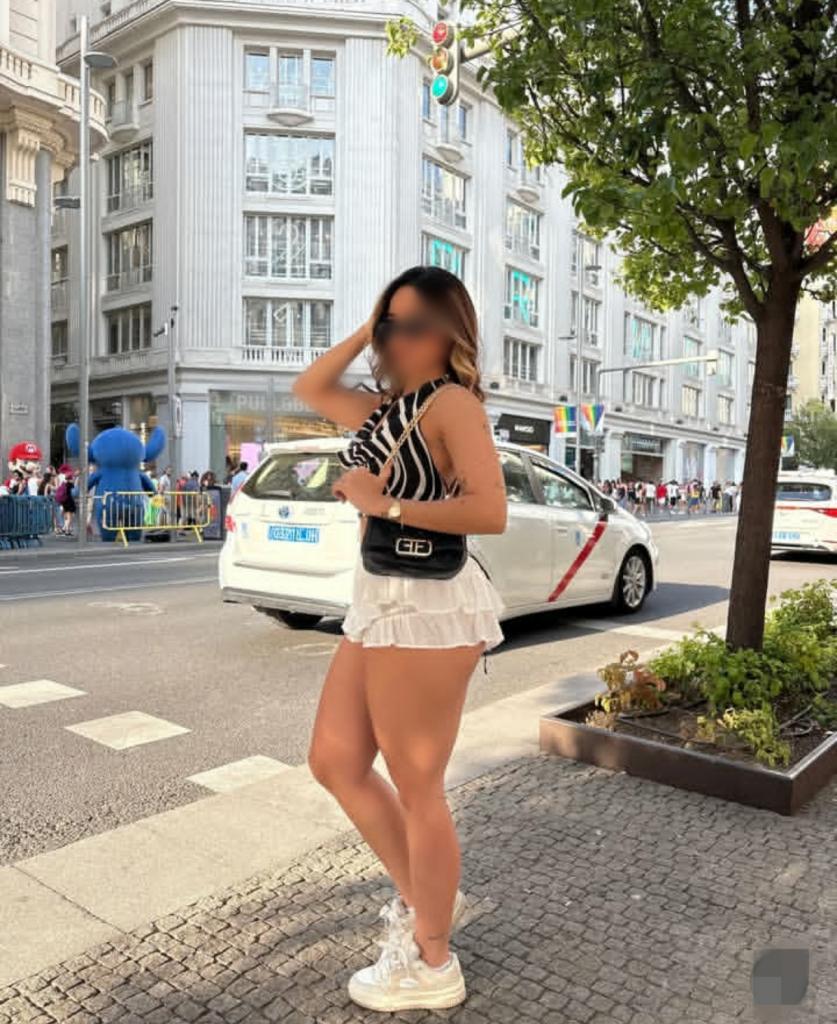 643709824: Chica busca chico en Pontevedra