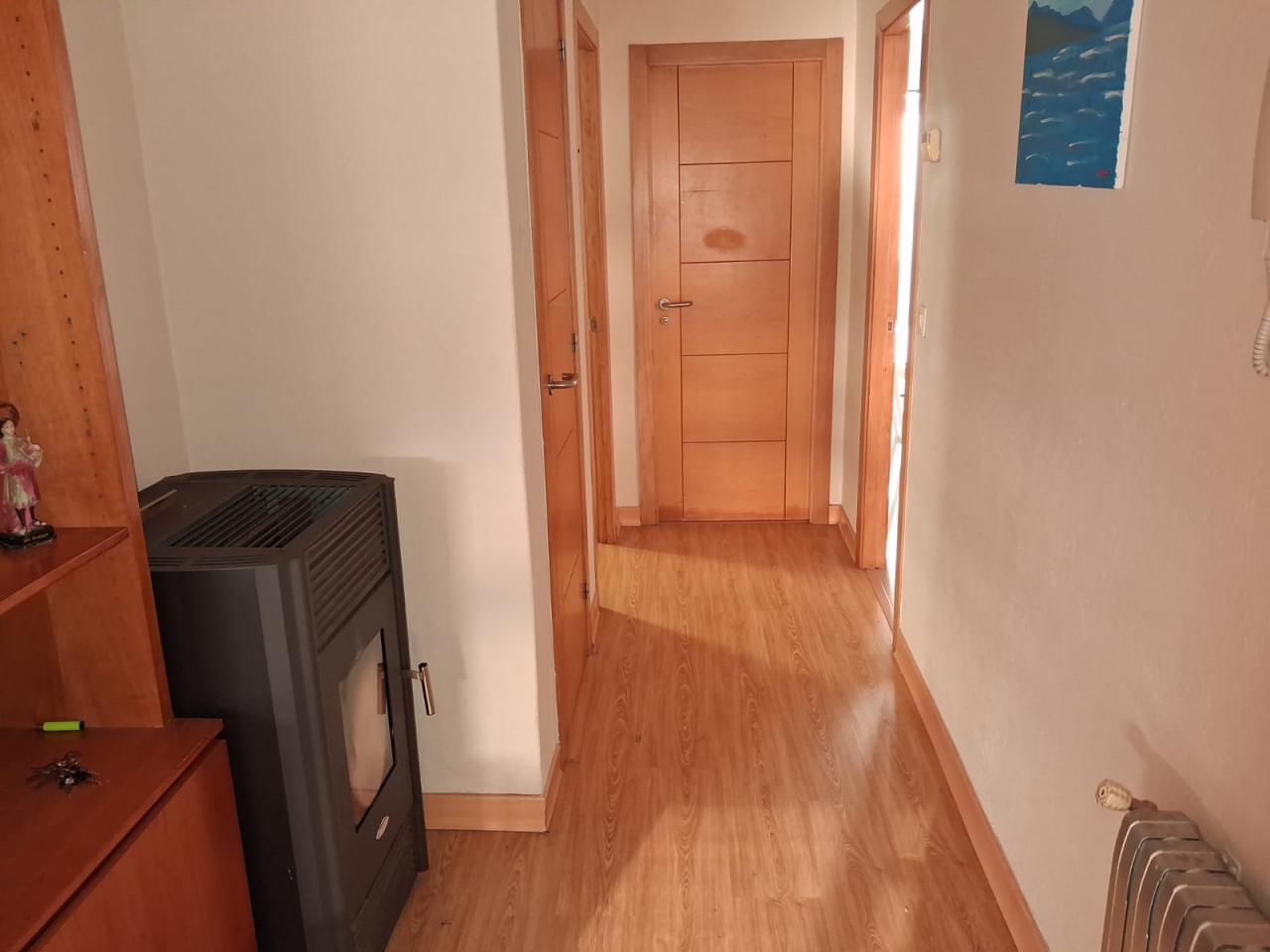 604298747: Chica busca chico en Lugo