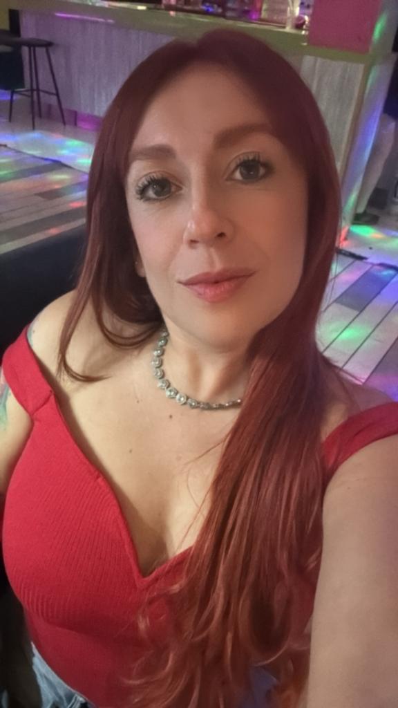 Chica busca chico en Jaén: 