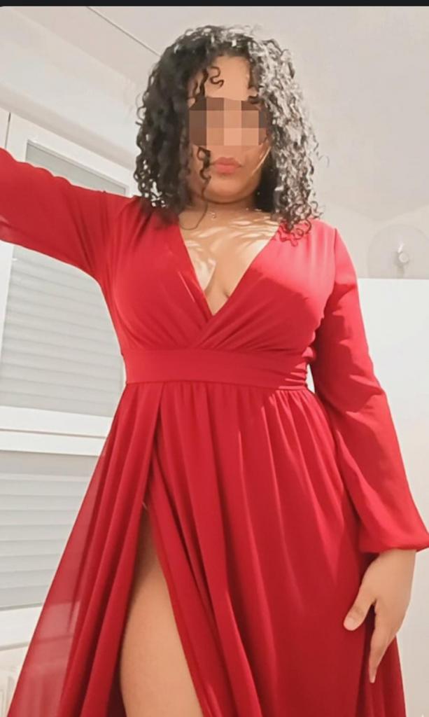 604115035: Chica busca chico en Navarra