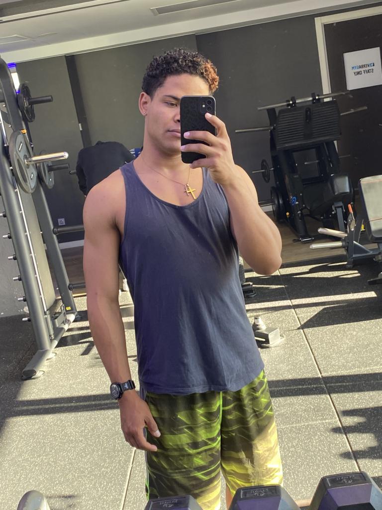 663421370: Chico busca chica en Madrid