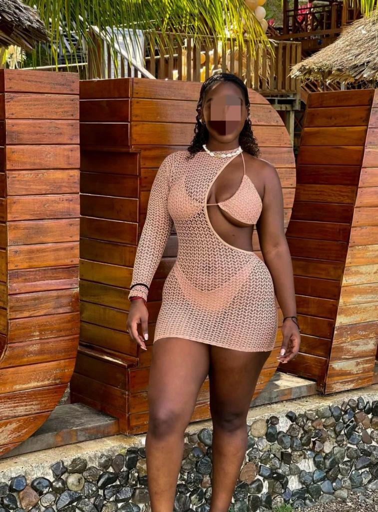 Chica busca chico en Tenerife: 