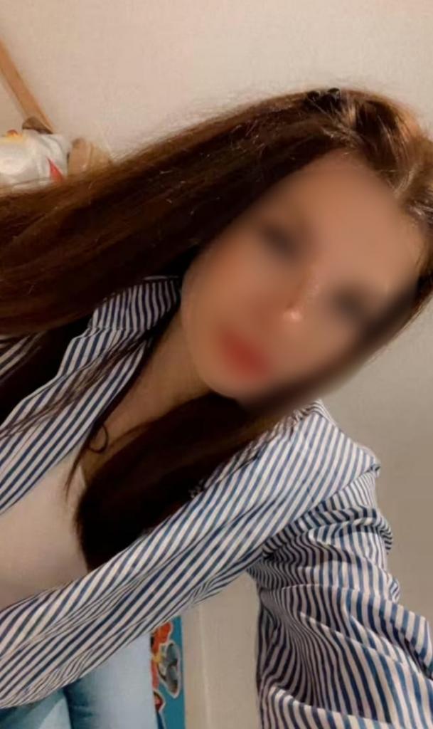 643277580: Chica busca chico en Almería