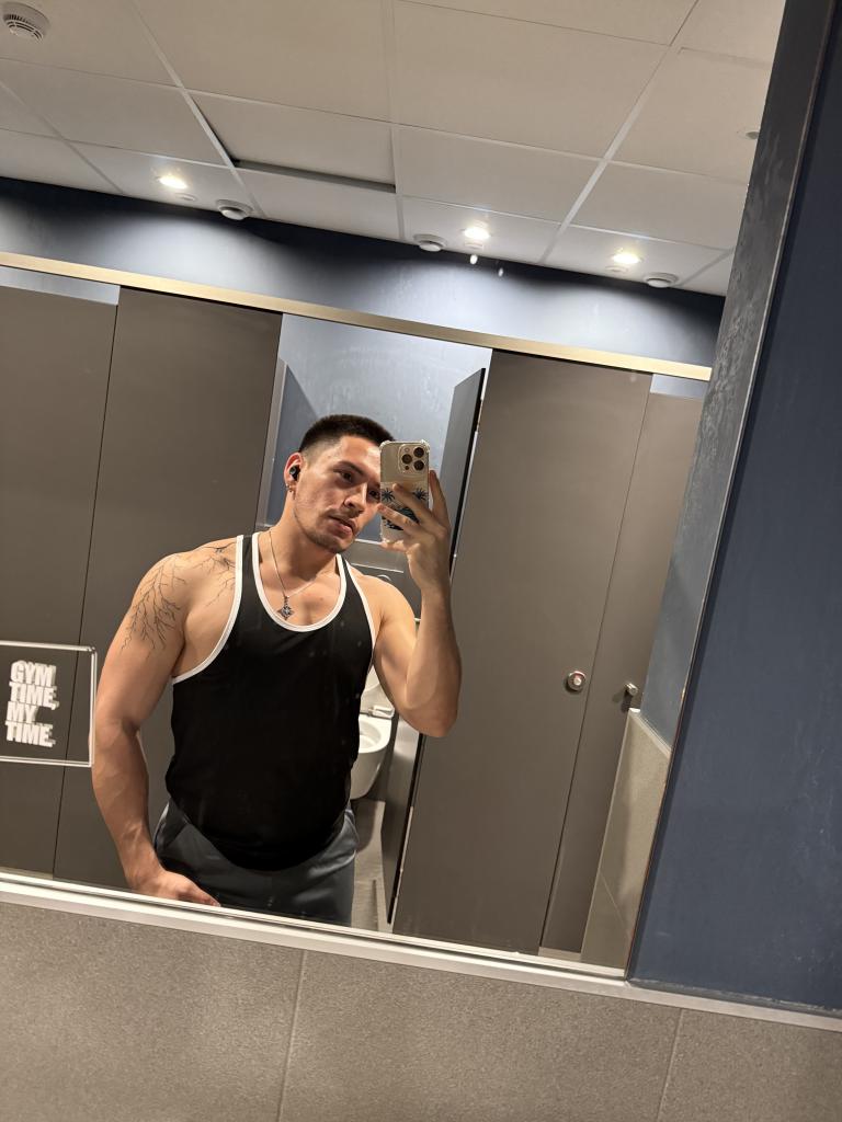 Chico busca chica en Málaga: 