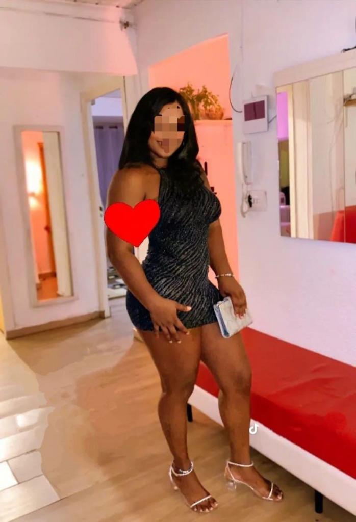 Chica busca chico en Ibiza: 