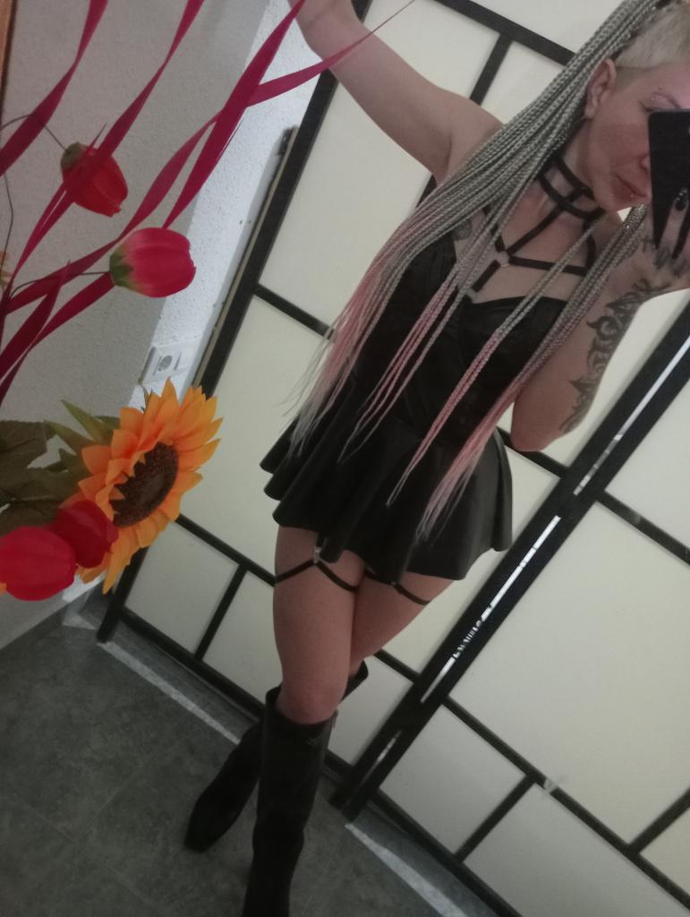 617409767: Chica busca chico en Valencia