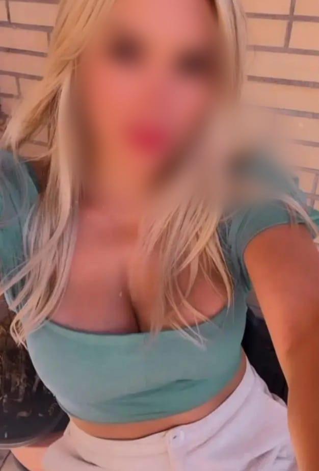 Chica busca chico en Almería: 