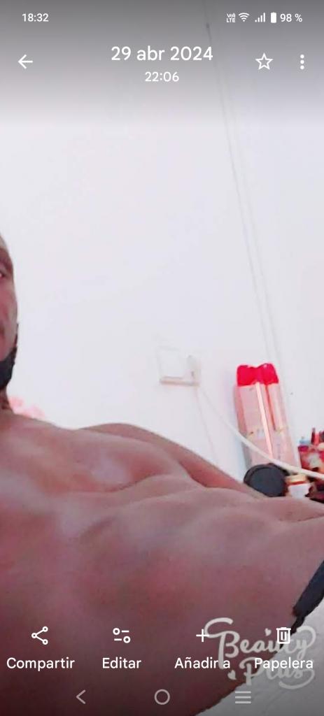 Chico busca chica en Lérida: 