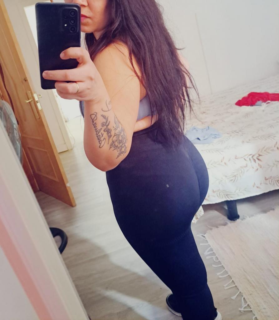 632279773: Chica busca chico en Madrid