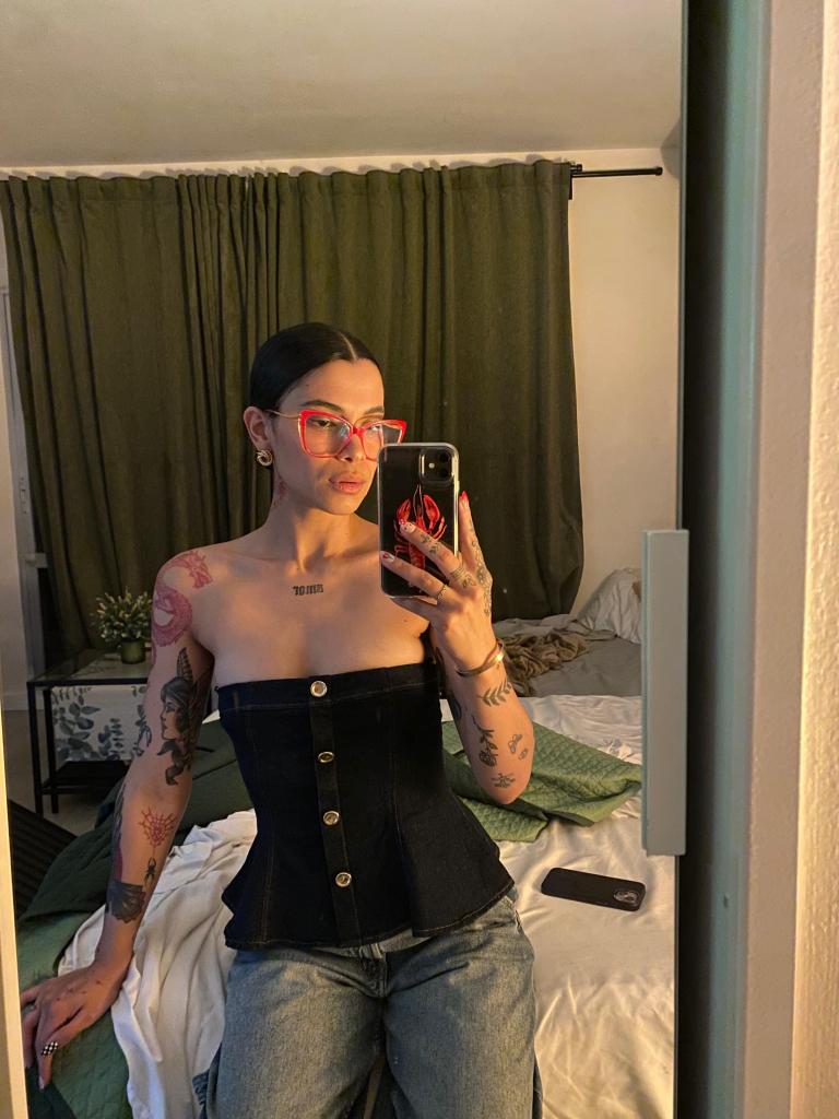 641214067: Chica busca chico en Orense